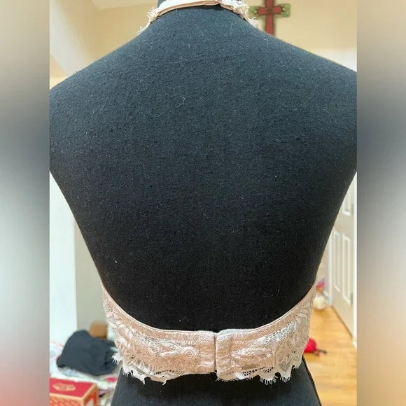 PINK Lace Bralette 🔔 - Picture 2 of 3